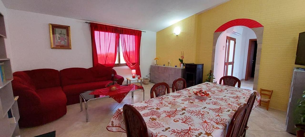 Indipendente Con Piscina Uso Esclusivo Internet Illimitato Villa Siniscola Exterior photo