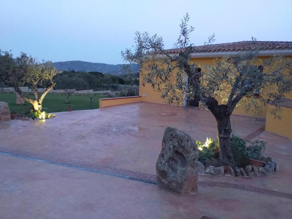 Indipendente Con Piscina Uso Esclusivo Internet Illimitato Villa Siniscola Exterior photo