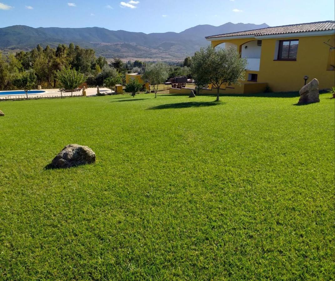 Indipendente Con Piscina Uso Esclusivo Internet Illimitato Villa Siniscola Exterior photo