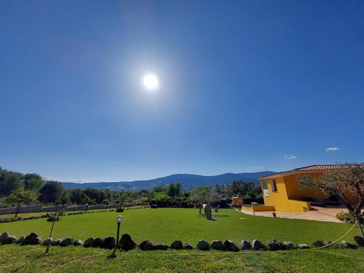 Indipendente Con Piscina Uso Esclusivo Internet Illimitato Villa Siniscola Exterior photo